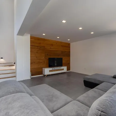 Vikendica Villa Nin *