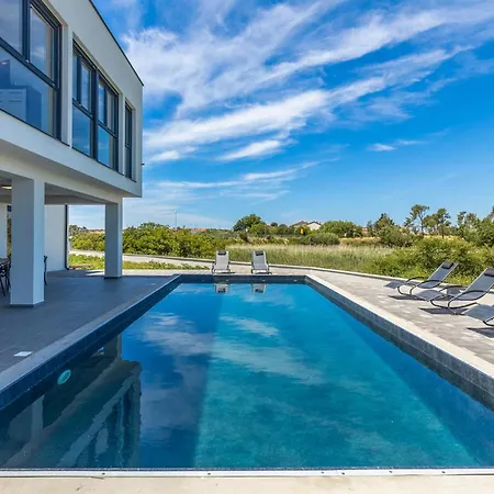 Villa Nin Holiday home