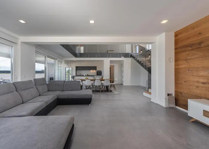 בית נופש Villa Nin